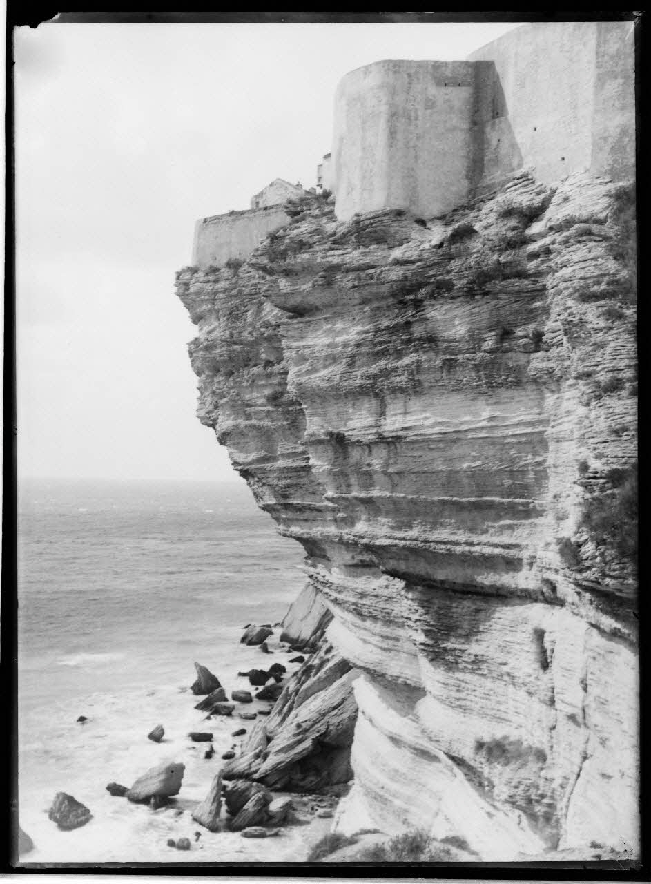 Philippon photographie Fonds Bonaparte ; Excursion en Corse de Roland Bonaparte (1887) Corse, France 1887 Ph.2006.00.1.193 Photo RMN-Grand Palais (Mucem)
