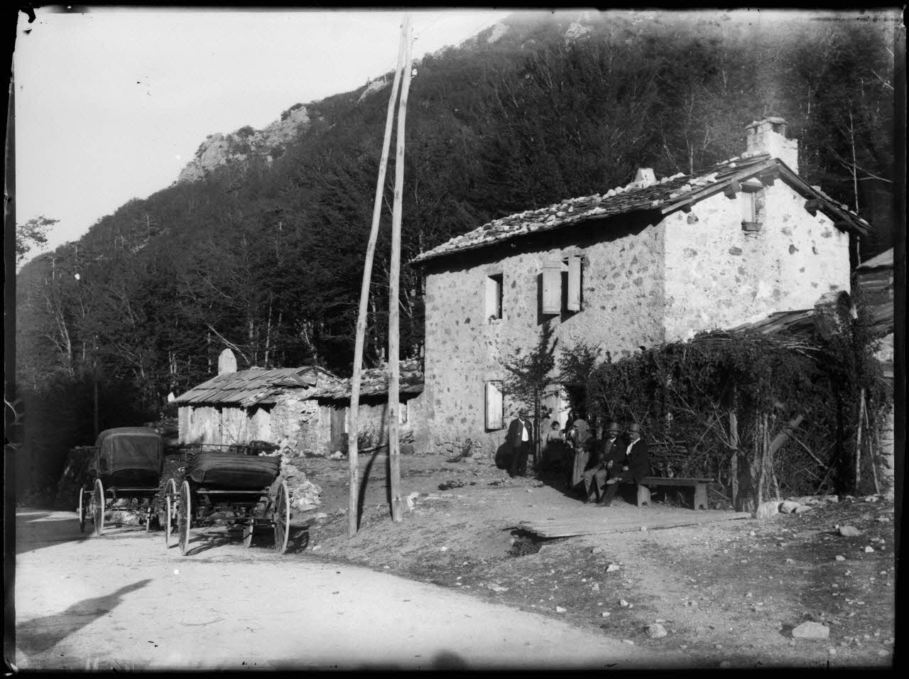 Philippon photographie Fonds Bonaparte ; Excursion en Corse de Roland Bonaparte (1887) Corse, France 1887 Ph.2006.00.1.25 Photo RMN-Grand Palais (Mucem)