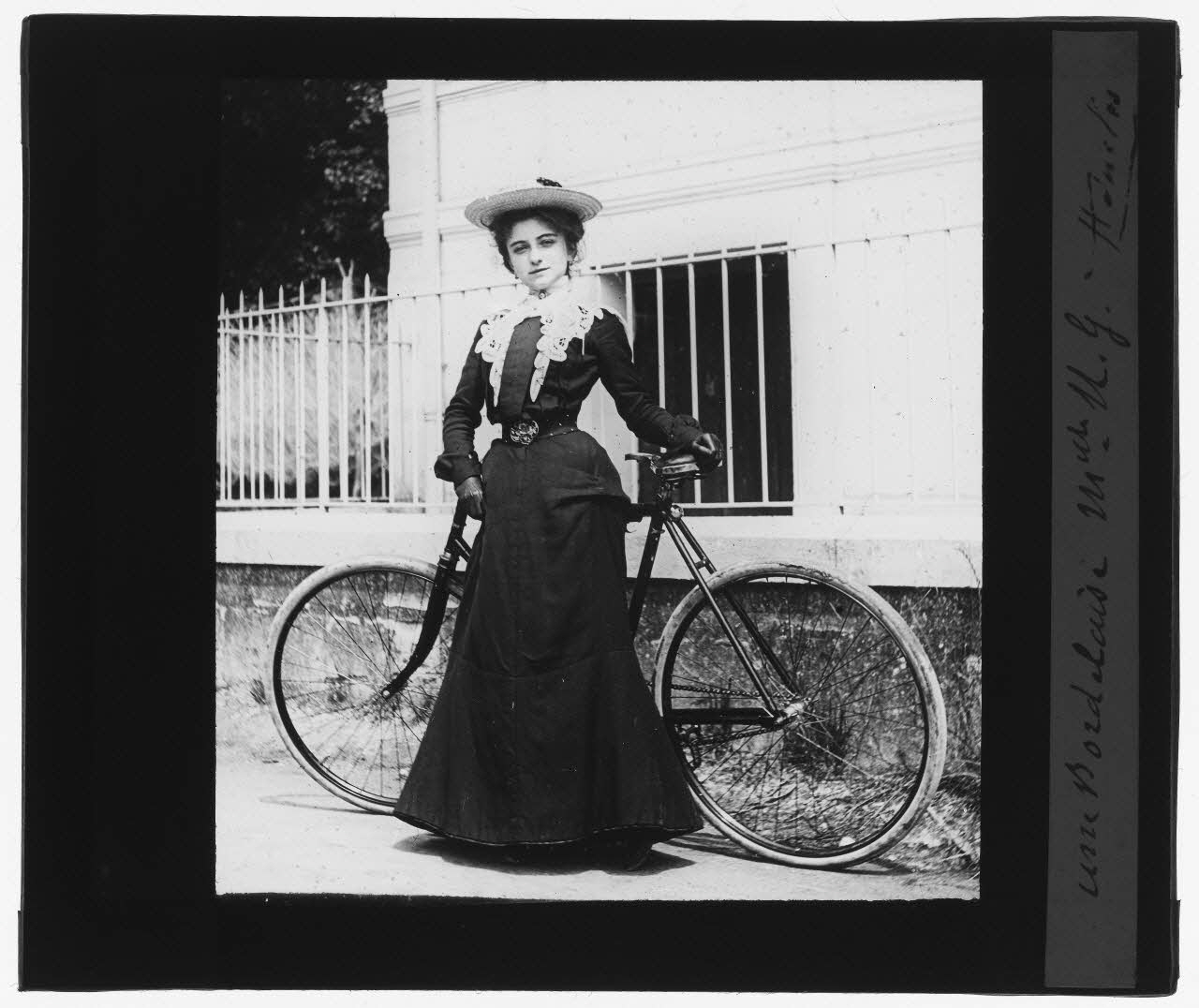 photographie Fonds Gauguet-Widmer Ph.2006.00.3.461  Photo RMN-Grand Palais (Mucem) / Duclos, Eugène, Henri, Louis