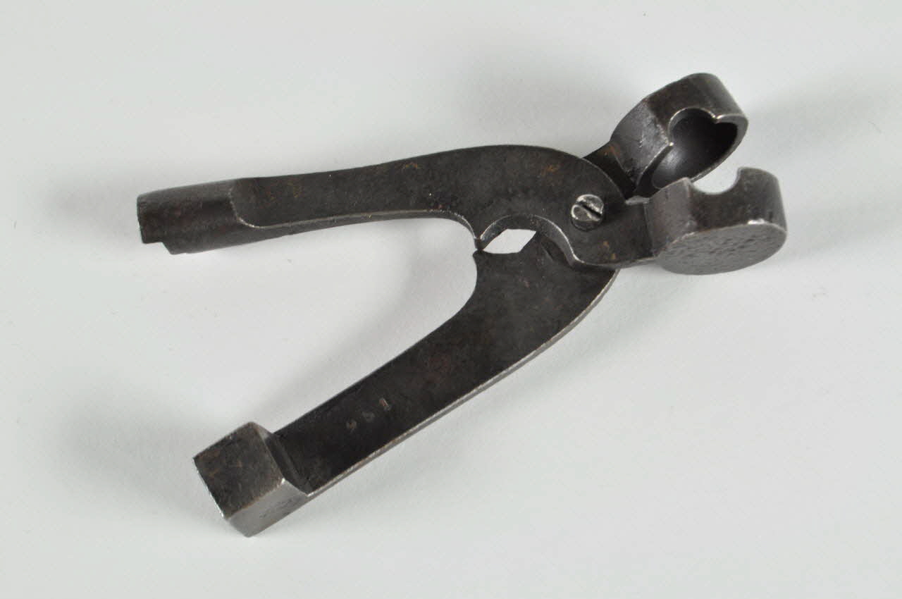 PINCE A FONDRE DES BALLES 1964.83.531 Photo Mucem
