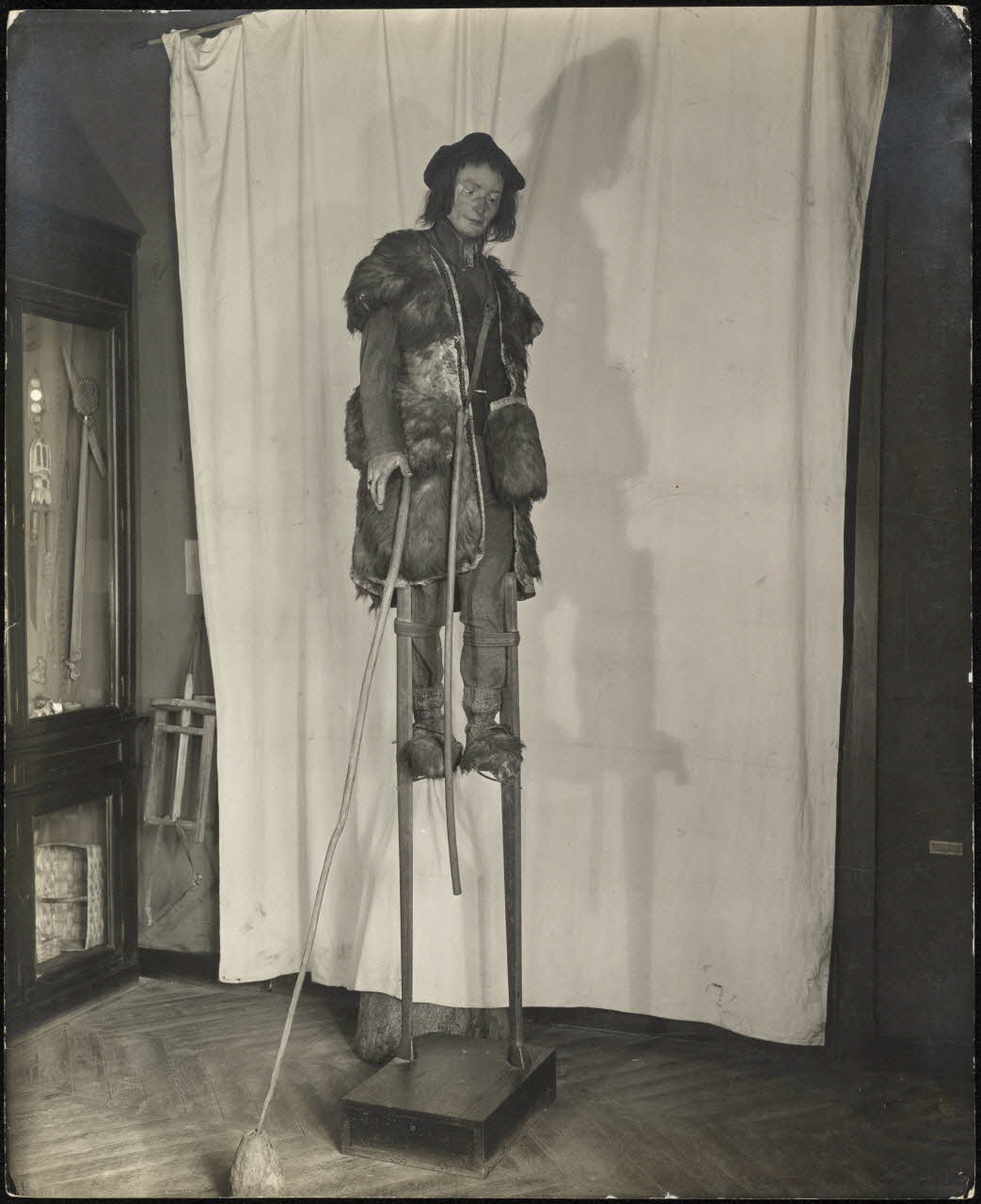 photographie Paris : Musée d'ethnographie du Trocadéro. Section française Ph.2007.00.1.3 Photo