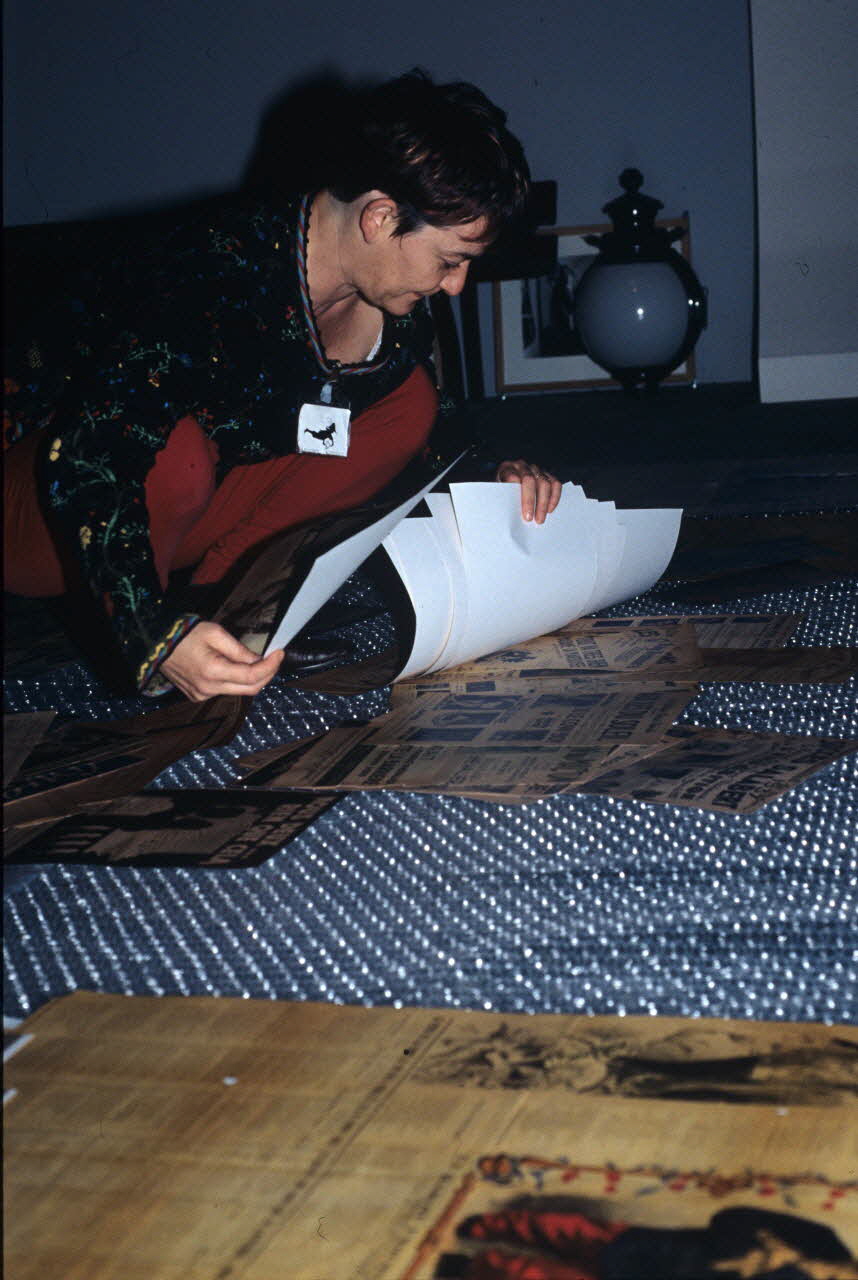 Danièle Adam ; Hervé Jézéquel photographie MNATP. Exposition. Musiciens des rues de Paris (18 novembre 1997 - 27 avril 1998) Ile-de-France, France 1997/10/27 Ph.2007.00.9.76 Photo