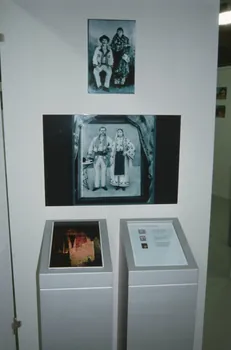 Jean Cuisenier photographie Exposition et enquête de Jean Cuisenier au Musée de Bad Windsheim en Allemagne (du 13 au 16 mai 2004) Bavière, Allemagne 2004/5/13 Ph.2007.11.15 Photo