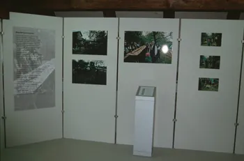Jean Cuisenier photographie Exposition et enquête de Jean Cuisenier au Musée de Bad Windsheim en Allemagne (du 13 au 16 mai 2004) Bavière, Allemagne 2004/5/13 Ph.2007.11.16 Photo