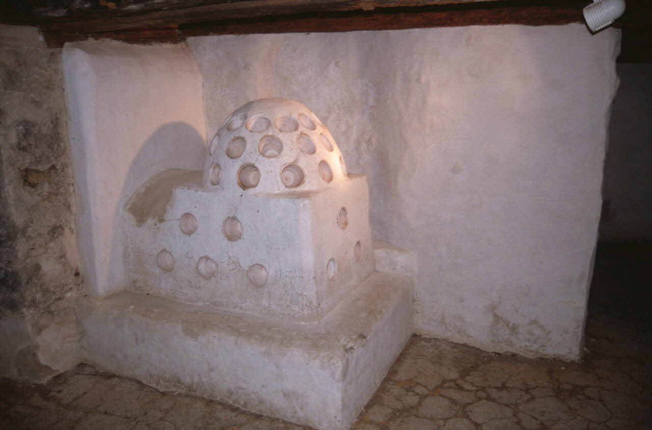 Jean Cuisenier photographie Exposition et enquête de Jean Cuisenier au Musée de Bad Windsheim en Allemagne (du 13 au 16 mai 2004) Bavière, Allemagne 2004/5/13 Ph.2007.12.20 Photo