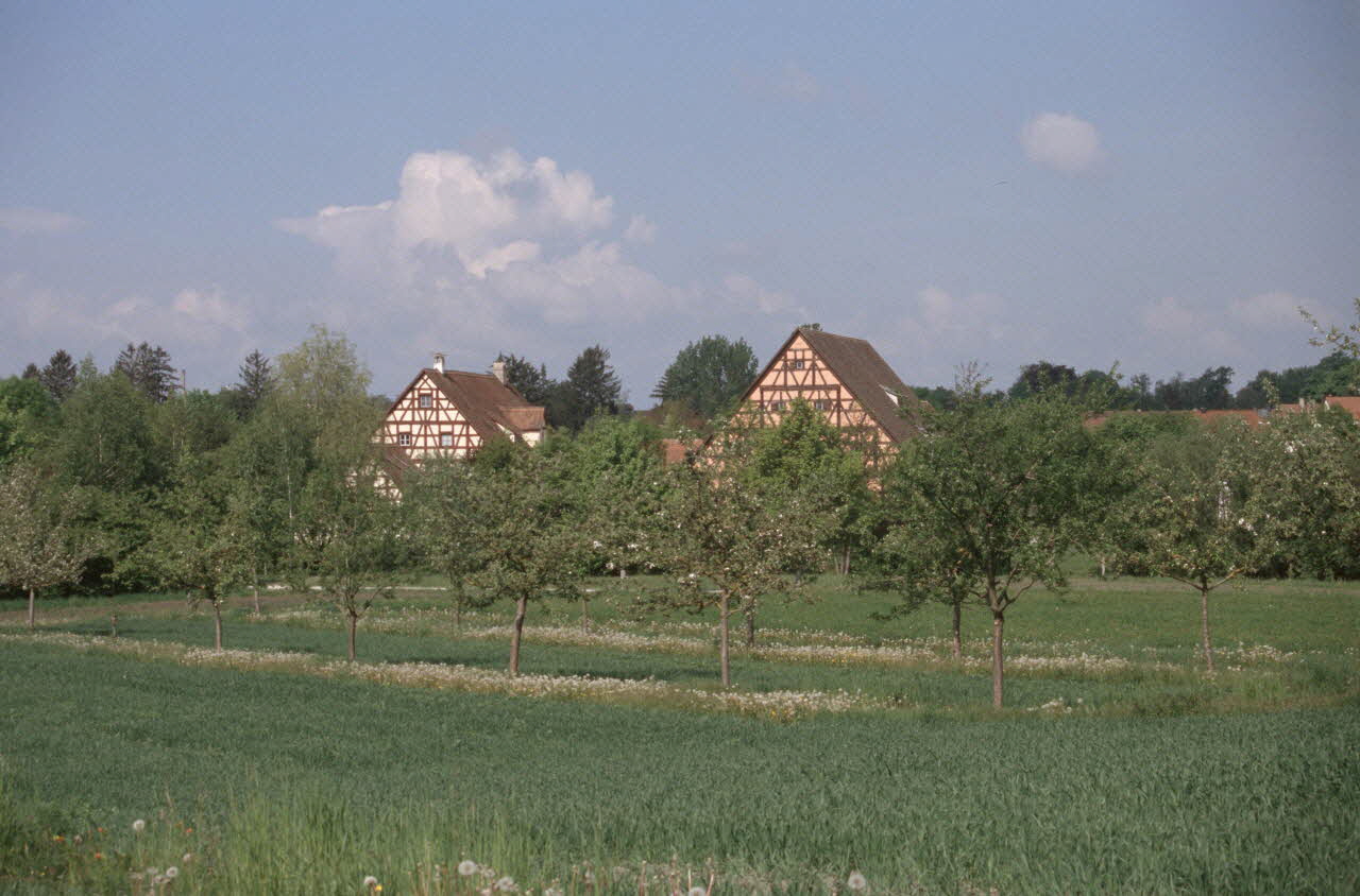 Jean Cuisenier photographie Exposition et enquête de Jean Cuisenier au Musée de Bad Windsheim en Allemagne (du 13 au 16 mai 2004) Bavière, Allemagne 2004/5/13 Ph.2007.13.2 Photo