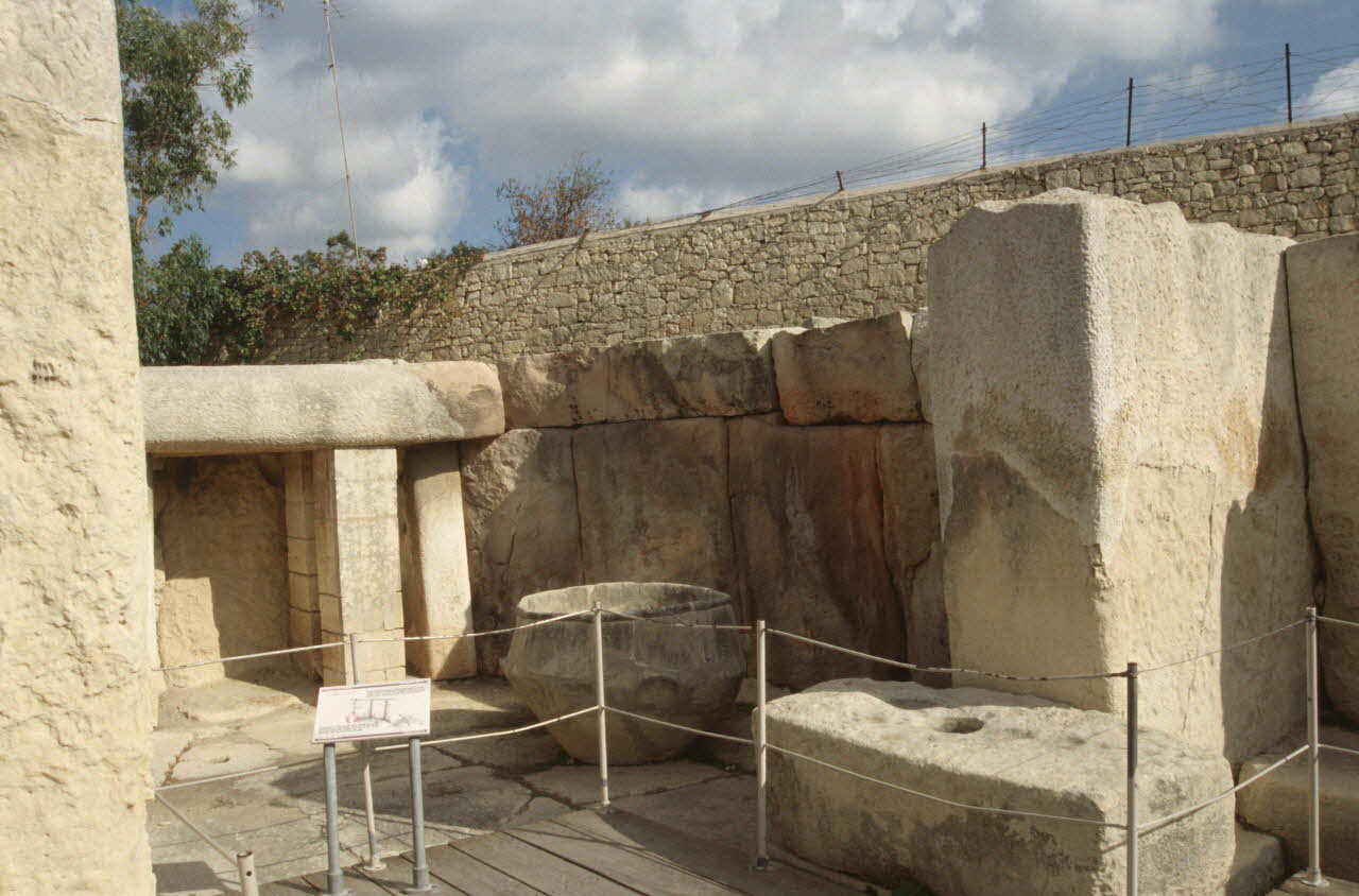 Jean Cuisenier photographie Enquête conduite par Jean Cuisenier à Malte-Gozo (septembre 2002) Ile de Malte, Malte 2002/9/1 Ph.2007.14.5 Photo