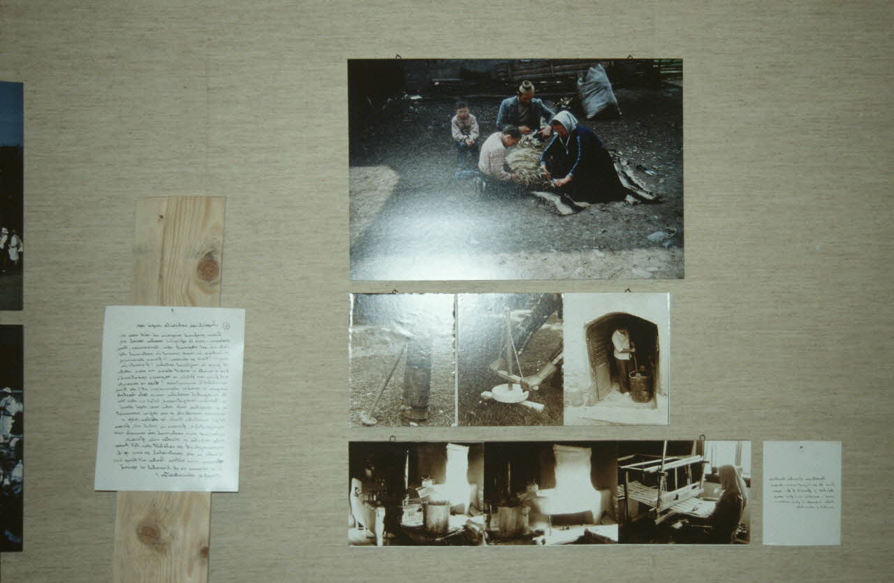 Jean Cuisenier photographie Exposition de Jean Cuisenier en Roumanie (avril 1995) Munténie, Roumanie 1995/4/1 Ph.2007.17.5  Photo