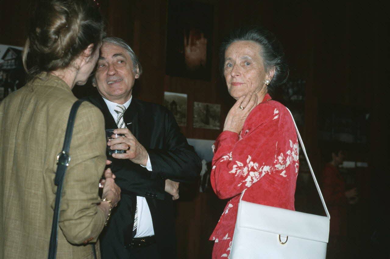 Stéphane Mandelkern photographie Paris : Unesco. Exposition Mémoire des Carpathes : présentation de photographies prises par Jean Cuisenier, à l'occasion de la publication de son livre Ile-de-France, France 2000/7/1 Ph.2007.18.15 Photo