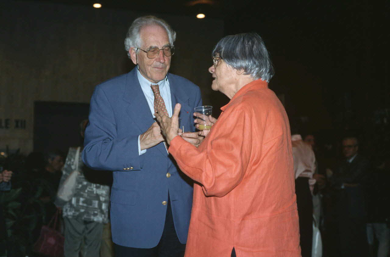 Stéphane Mandelkern photographie Paris : Unesco. Exposition Mémoire des Carpathes : présentation de photographies prises par Jean Cuisenier, à l'occasion de la publication de son livre Ile-de-France, France 2000/7/1 Ph.2007.18.2 Photo