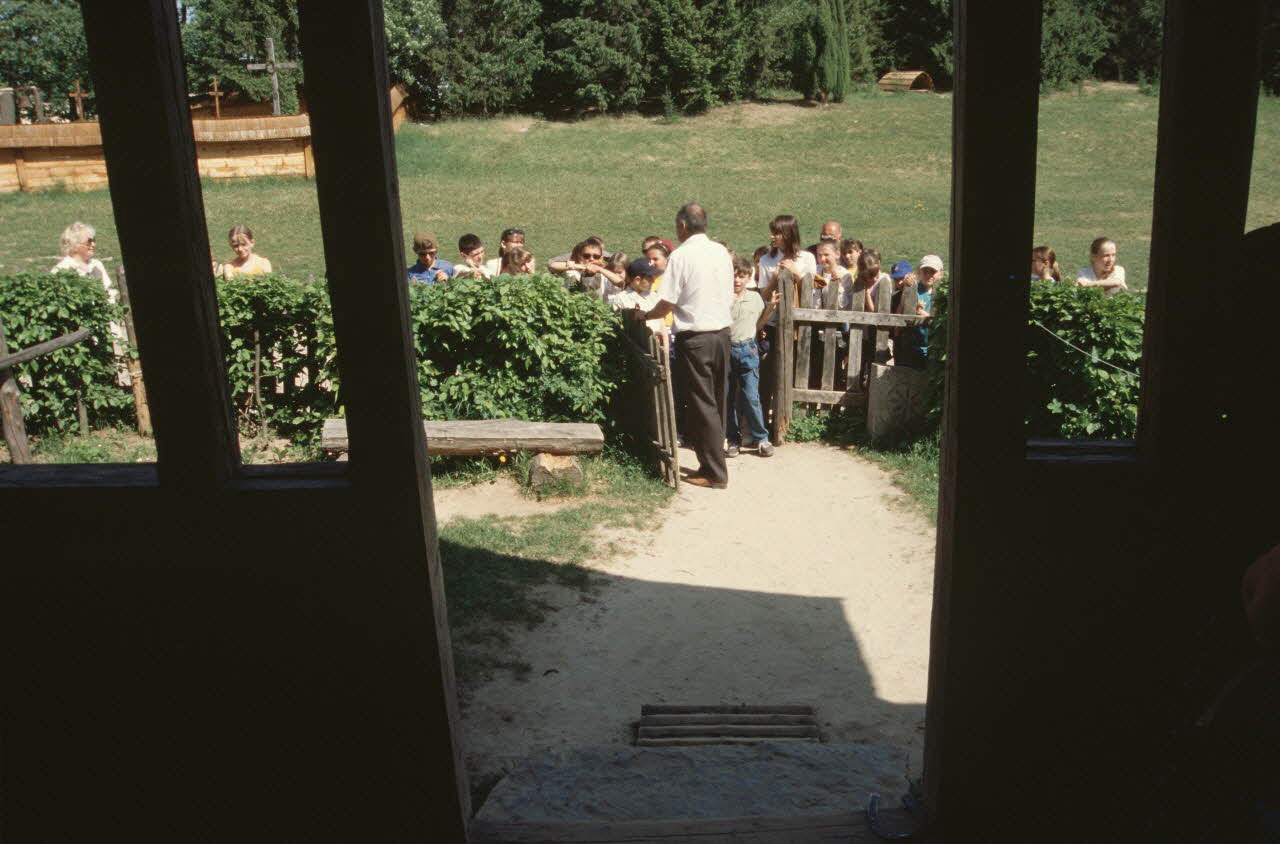 Jean Cuisenier photographie Enquête conduite par Jean Cuisenier en Ukraine (mai 2002) Lviv, Ukraine 2002/5/11 Ph.2007.2.38 Photo