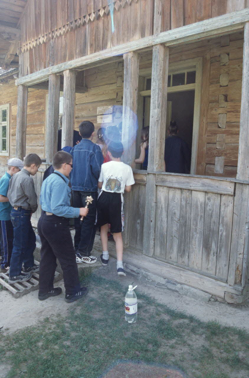 Jean Cuisenier photographie Enquête conduite par Jean Cuisenier en Ukraine (mai 2002) Lviv, Ukraine 2002/5/11 Ph.2007.2.39 Photo