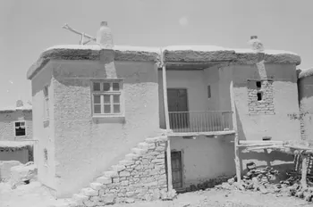 Jean-Pierre Martinon ; C. Martinon photographie Enquête conduite par Jean-Pierre Martinon et C. Martinon en Turquie (1968) Province de Diyarbakir, Turquie 1968/1/1 Ph.2007.21.30 Photo