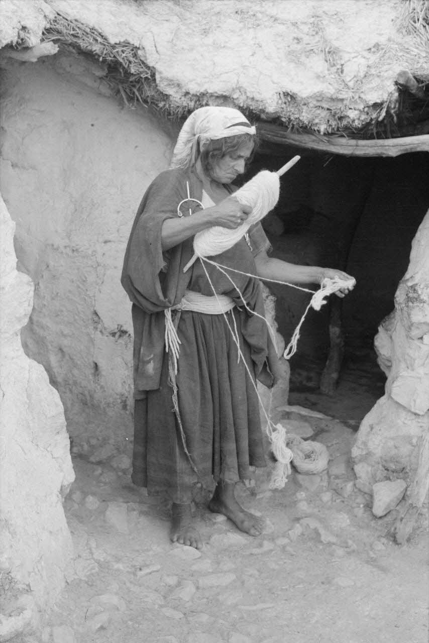 Jean-Pierre Martinon ; C. Martinon photographie Enquête conduite par Jean Cuisenier, Jean-Pierre Martinon et C. Martinon en Tunisie (juillet et août 1969) Gouvernorat de ?, Tunisie 1969/7/1-1969/8/1 Ph.2007.36.40 Photo Mucem / Jean-Pierre Martinon, Martinon, C.