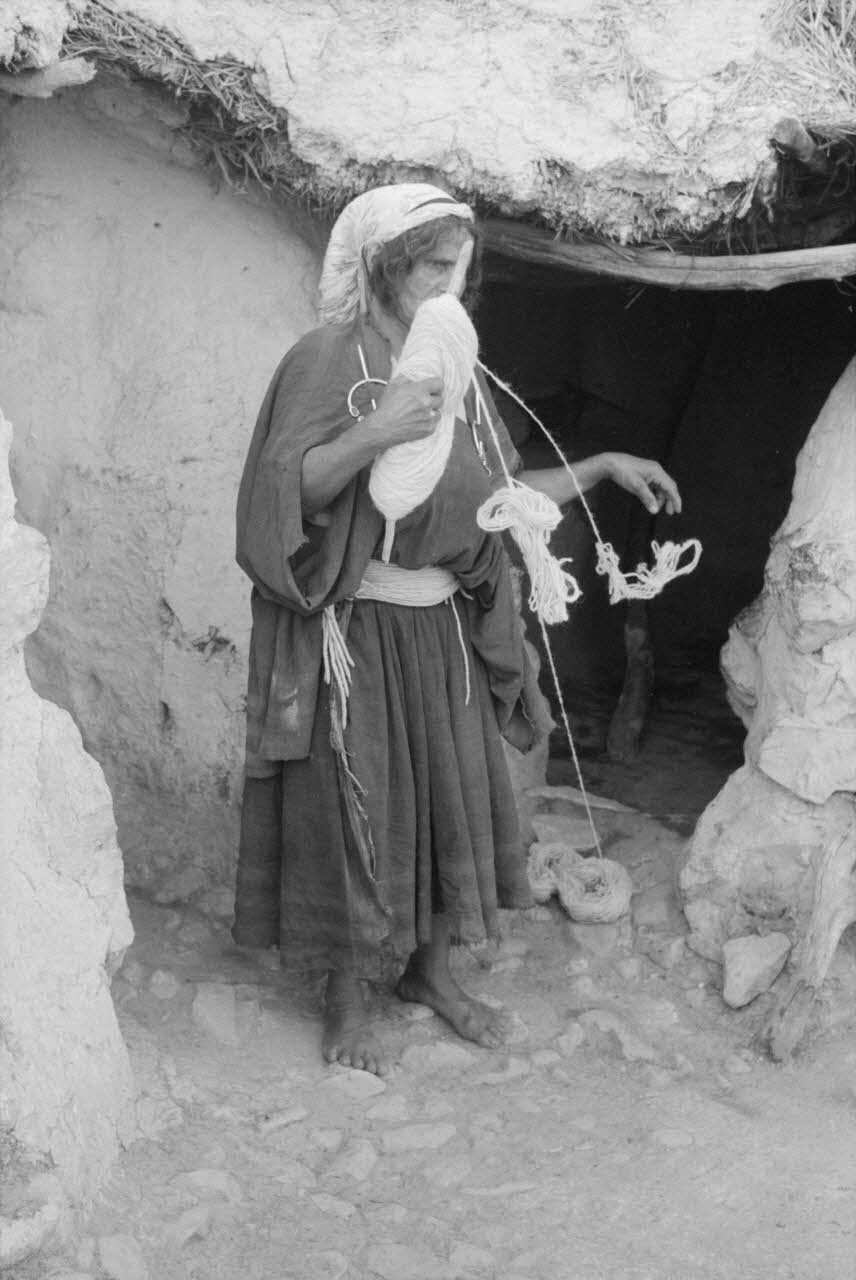 Jean-Pierre Martinon ; C. Martinon photographie Enquête conduite par Jean Cuisenier, Jean-Pierre Martinon et C. Martinon en Tunisie (juillet et août 1969) Gouvernorat de ?, Tunisie 1969/7/1-1969/8/1 Ph.2007.36.41 Photo Mucem / Jean-Pierre Martinon, Martinon, C.