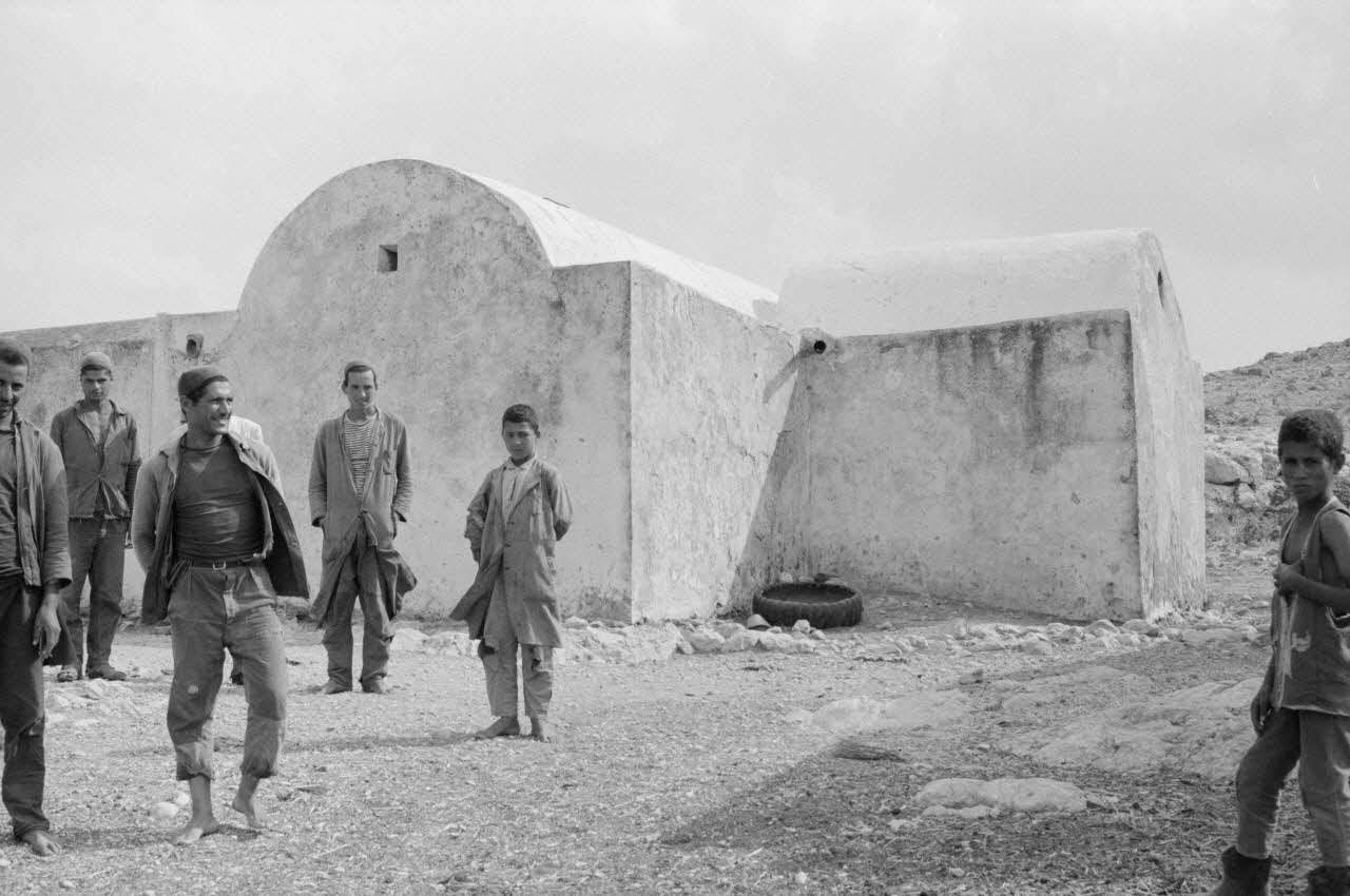 Jean-Pierre Martinon ; C. Martinon photographie Enquête conduite par Jean Cuisenier, Jean-Pierre Martinon et C. Martinon en Tunisie (juillet et août 1969) Gouvernorat de ?, Tunisie 1969/7/1-1969/8/1 Ph.2007.38.8 Photo