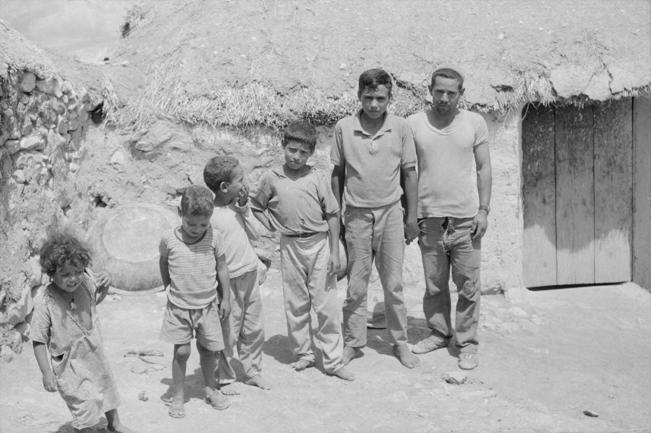 Jean-Pierre Martinon ; C. Martinon photographie Enquête conduite par Jean Cuisenier, Jean-Pierre Martinon et C. Martinon en Tunisie (juillet et août 1969) Gouvernorat de ?, Tunisie 1969/7/1-1969/8/1 Ph.2007.39.29 Photo