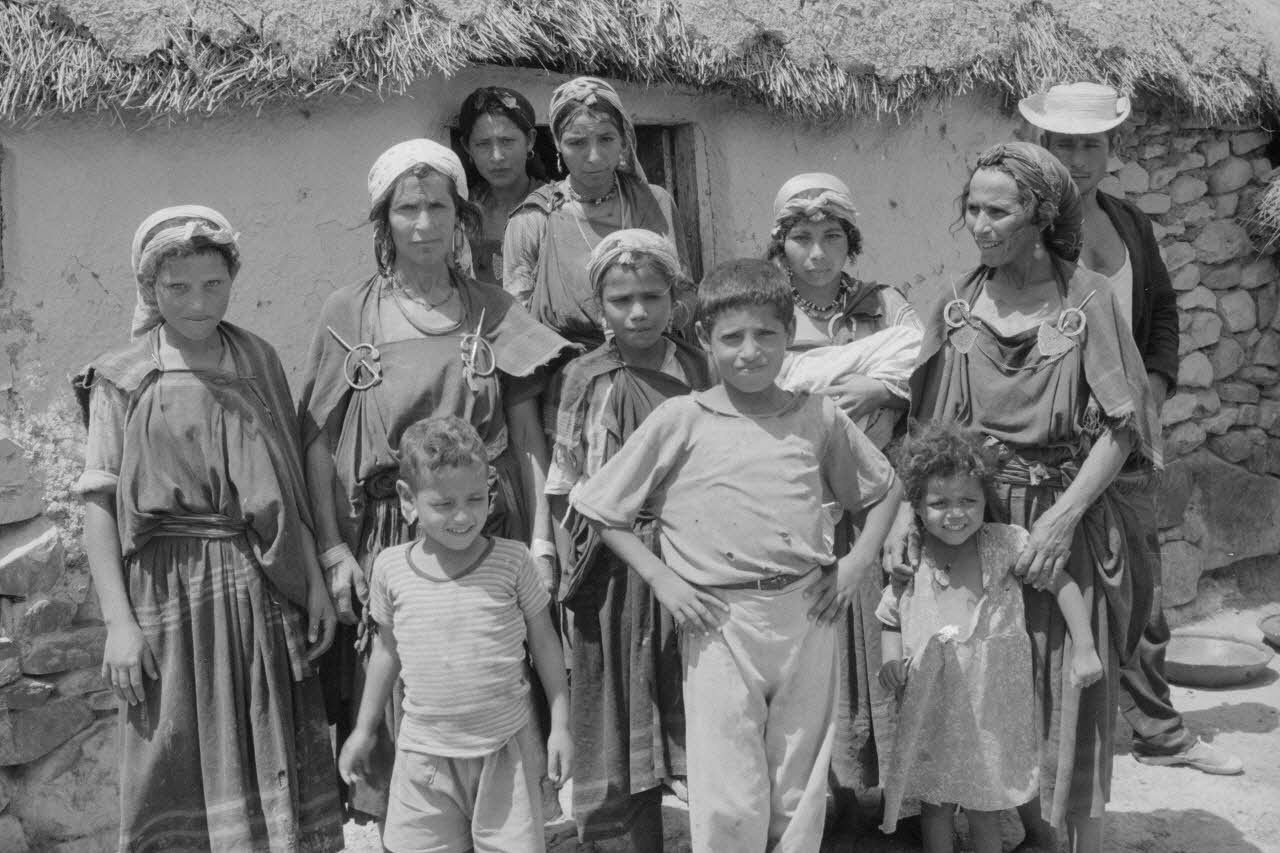 Jean-Pierre Martinon ; C. Martinon photographie Enquête conduite par Jean Cuisenier, Jean-Pierre Martinon et C. Martinon en Tunisie (juillet et août 1969) Gouvernorat de ?, Tunisie 1969/7/1-1969/8/1 Ph.2007.39.6 Photo Mucem / Jean-Pierre Martinon, Martinon, C.