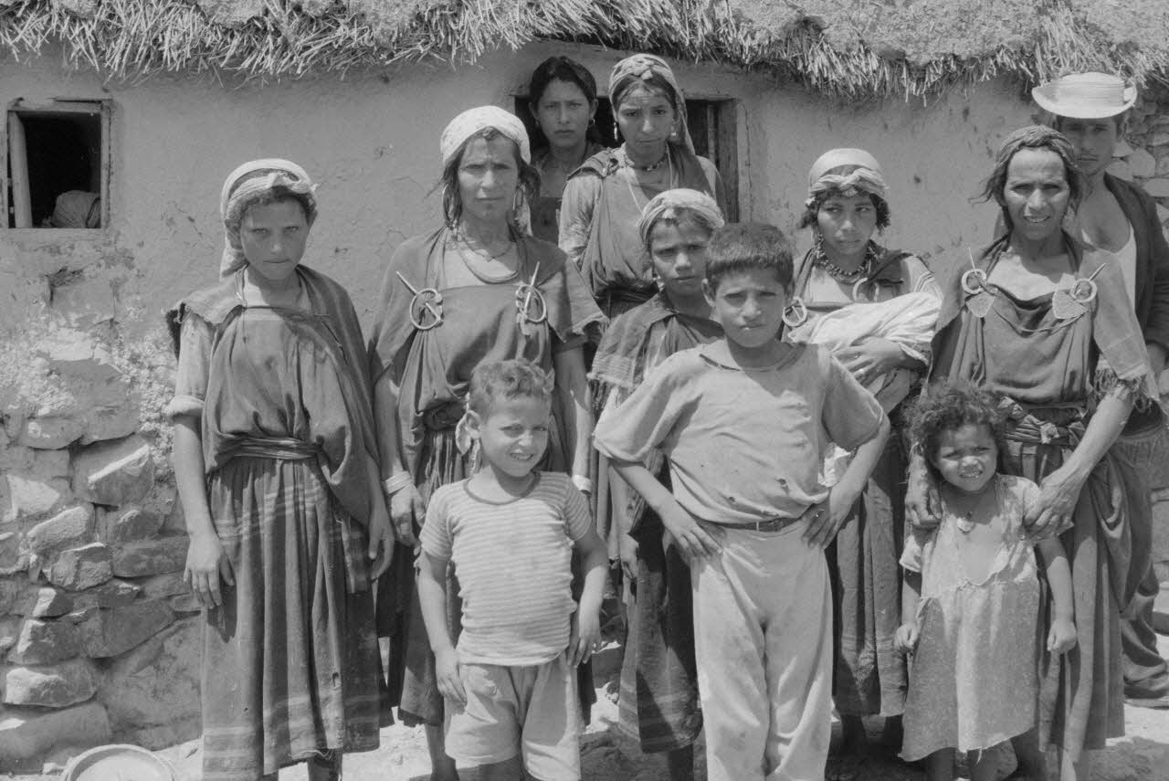 Jean-Pierre Martinon ; C. Martinon photographie Enquête conduite par Jean Cuisenier, Jean-Pierre Martinon et C. Martinon en Tunisie (juillet et août 1969) Gouvernorat de ?, Tunisie 1969/7/1-1969/8/1 Ph.2007.39.7 Photo Mucem / Jean-Pierre Martinon, Martinon, C.