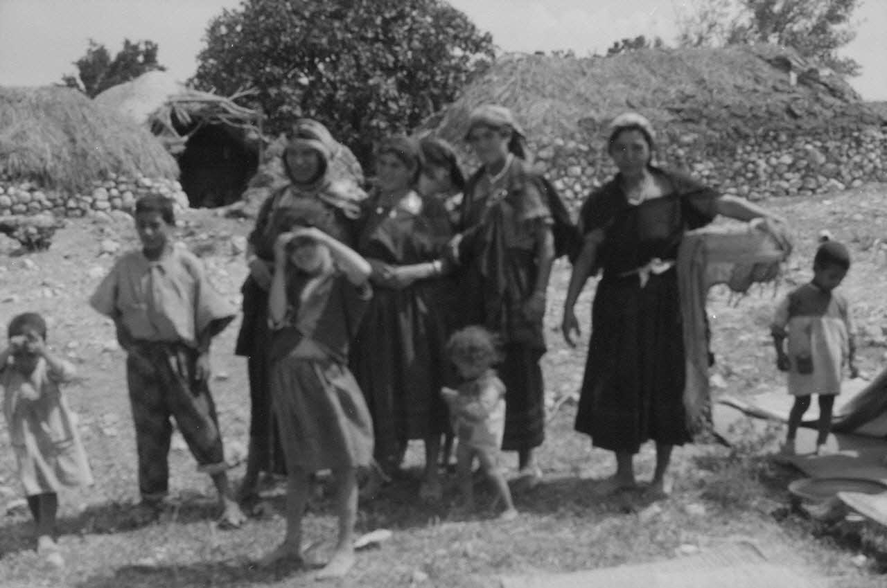 Jean-Pierre Martinon ; C. Martinon photographie Enquête conduite par Jean Cuisenier, Jean-Pierre Martinon et C. Martinon en Tunisie (juillet et août 1969) Gouvernorat de ?, Tunisie 1969/7/1-1969/8/1 Ph.2007.41.39 Photo Mucem / Jean-Pierre Martinon, Martinon, C.