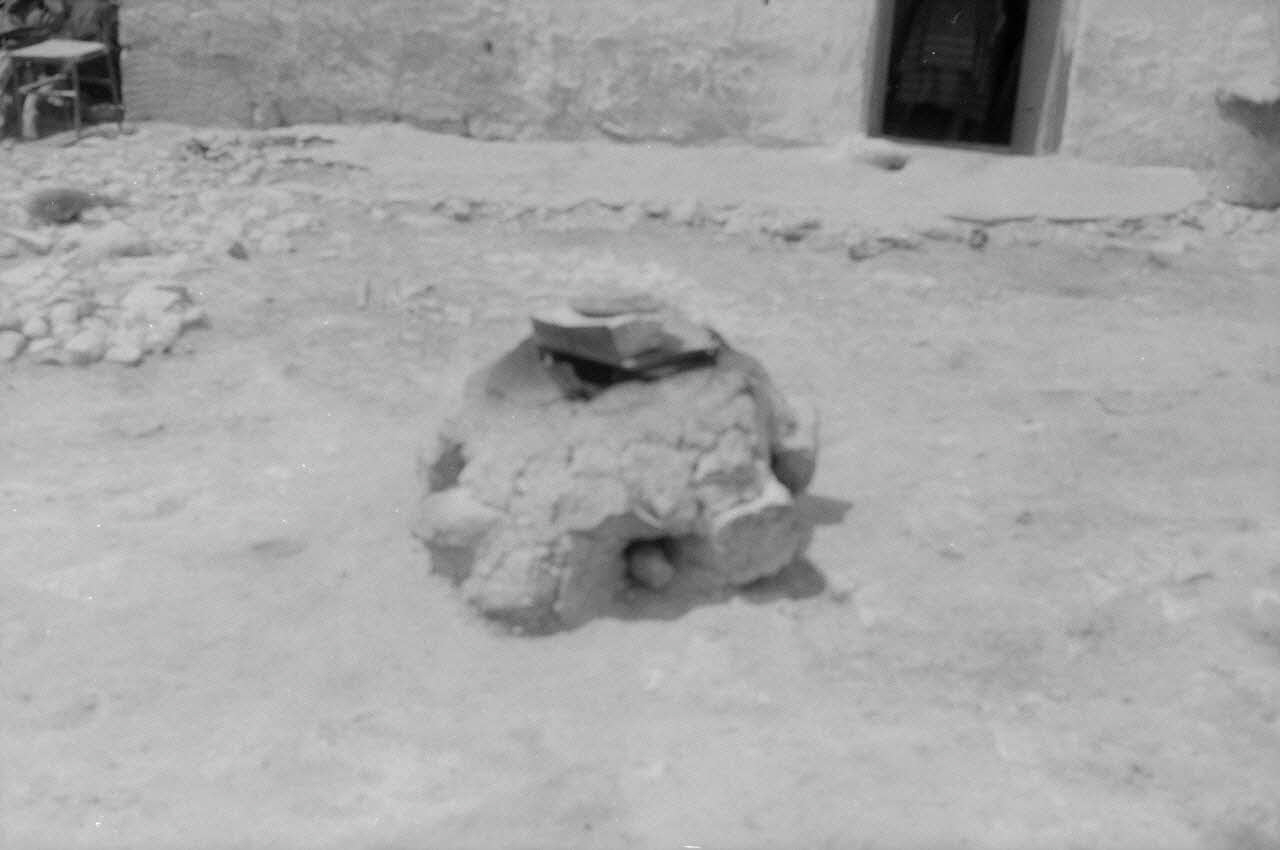 Jean-Pierre Martinon ; C. Martinon photographie Enquête conduite par Jean Cuisenier, Jean-Pierre Martinon et C. Martinon en Tunisie (juillet et août 1969) Gouvernorat de ?, Tunisie 1969/7/1-1969/8/1 Ph.2007.42.4 Photo