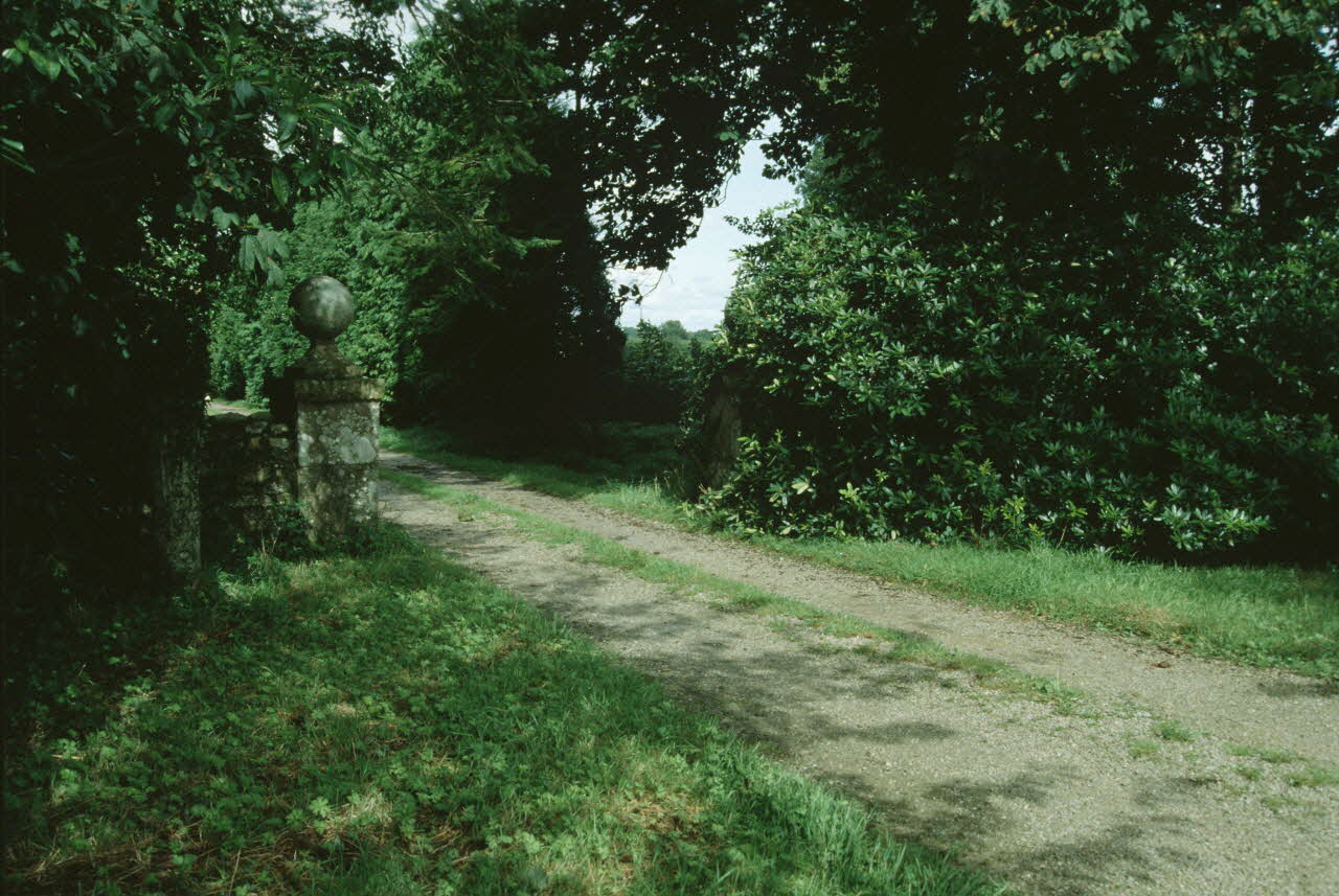 Jean Cuisenier photographie Enquête conduite par Jean Cuisenier dans la Manche (octobre 1992) Basse-Normandie, France 1992/10/1 Ph.2007.7.17 Photo