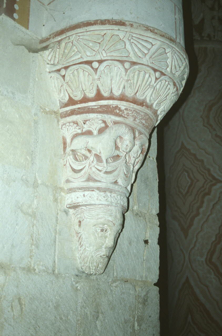 Jean Cuisenier photographie Enquête conduite par Jean Cuisenier à la collégiale Saint-Pierre de Chauvigny dans la Vienne (septembre 1994) Poitou-Charentes, France 1994/9/1 Ph.2007.9.10 Photo