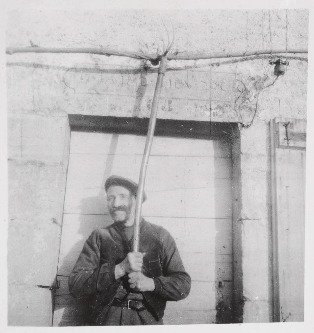 P. Henry photographie Album Henry Franche-Comté, France 1943/2/17 Ph.2011.00.26.52 Photo