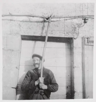 P. Henry photographie Album Henry Franche-Comté, France 1943/2/17 Ph.2011.00.26.52 Photo