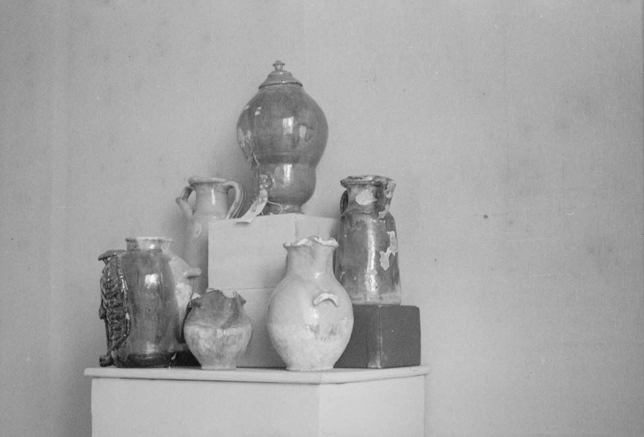Guy Pison photographie MNATP. Exposition. Potiers et imagiers de France (décembre 1937 - janvier 1938) ; Paris : Musée des arts décoratifs Ile-de-France, France 1937/10/30 Ph.1937.2750 Photo