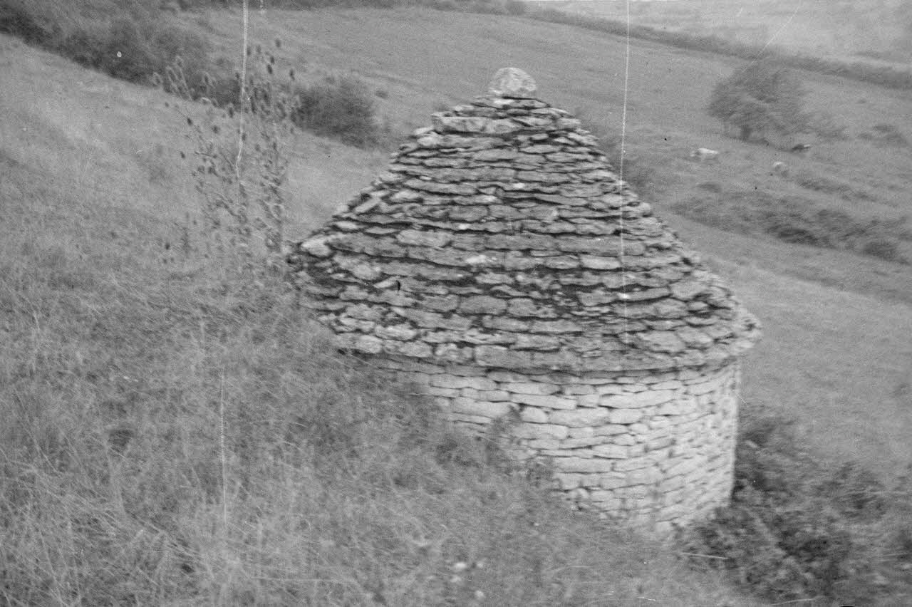 Duchemin photographie Cadole en pierres sèches Bourgogne, France 1937/9/12 Ph.1937.2964 Photo