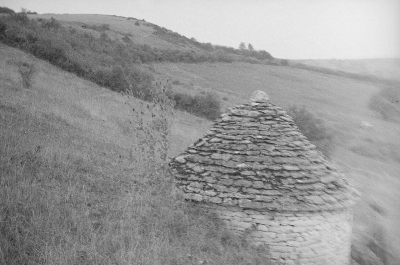 Duchemin photographie Cadole en pierres sèches Bourgogne, France 1937/9/6 Ph.1937.2935 Photo