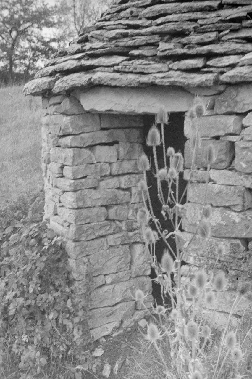 Duchemin photographie Cadole en pierres sèches Bourgogne, France 1937/9/6 Ph.1937.2936 Photo