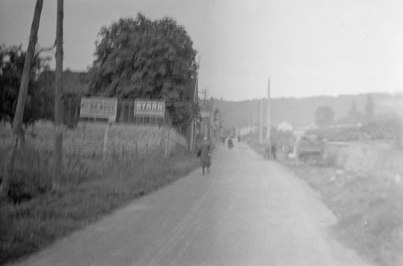 Duchemin photographie Route d'accès aux vignobles Champagne-Ardenne, France 1937/9/23 Ph.1937.3065 Photo