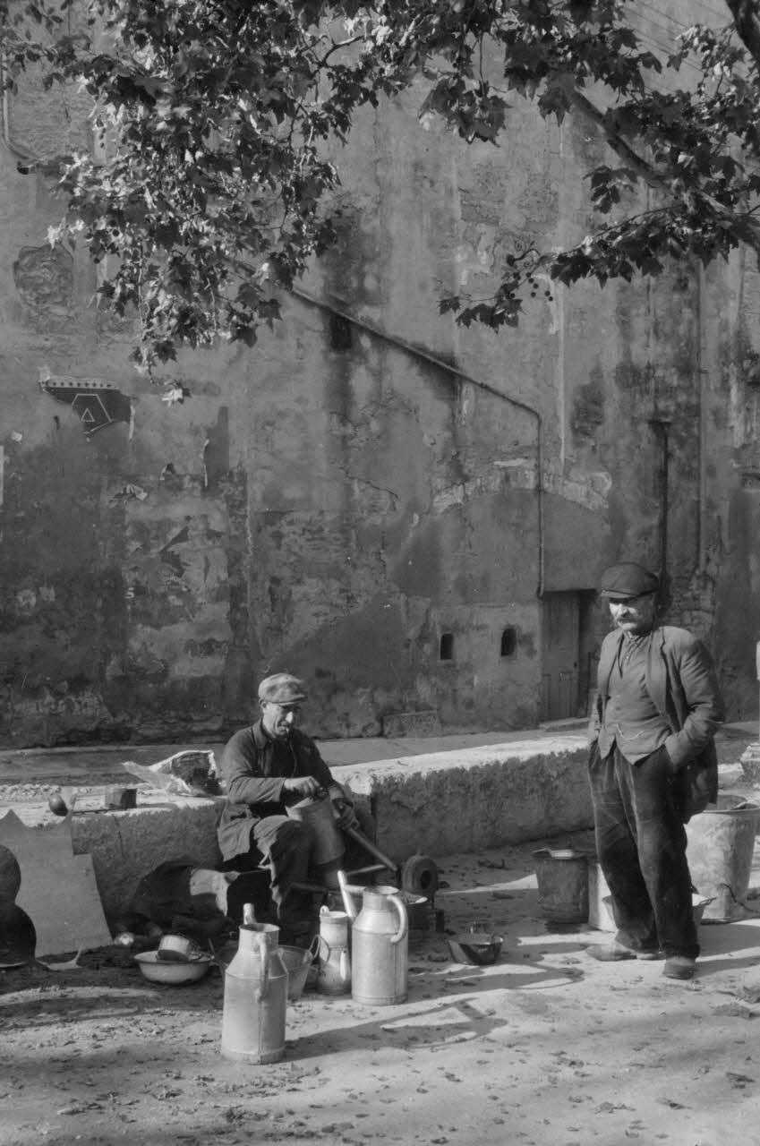 Marcel Maget photographie MNATP. Mission de Marcel Maget et André Varagnac en Provence (novembre 1938) Provence-Alpes-Côte d'Azur, France 1938/11/14 Ph.1939.1.369 Photo
