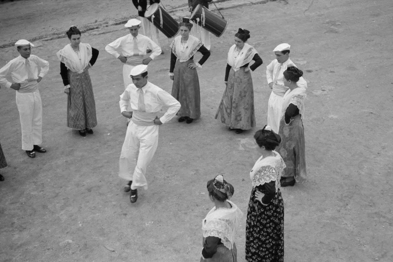 Marcel Maget photographie MNATP. Mission de Marcel Maget et André Varagnac en Provence (novembre 1938) Provence-Alpes-Côte d'Azur, France 1938/11/20 Ph.1939.1.506  Photo