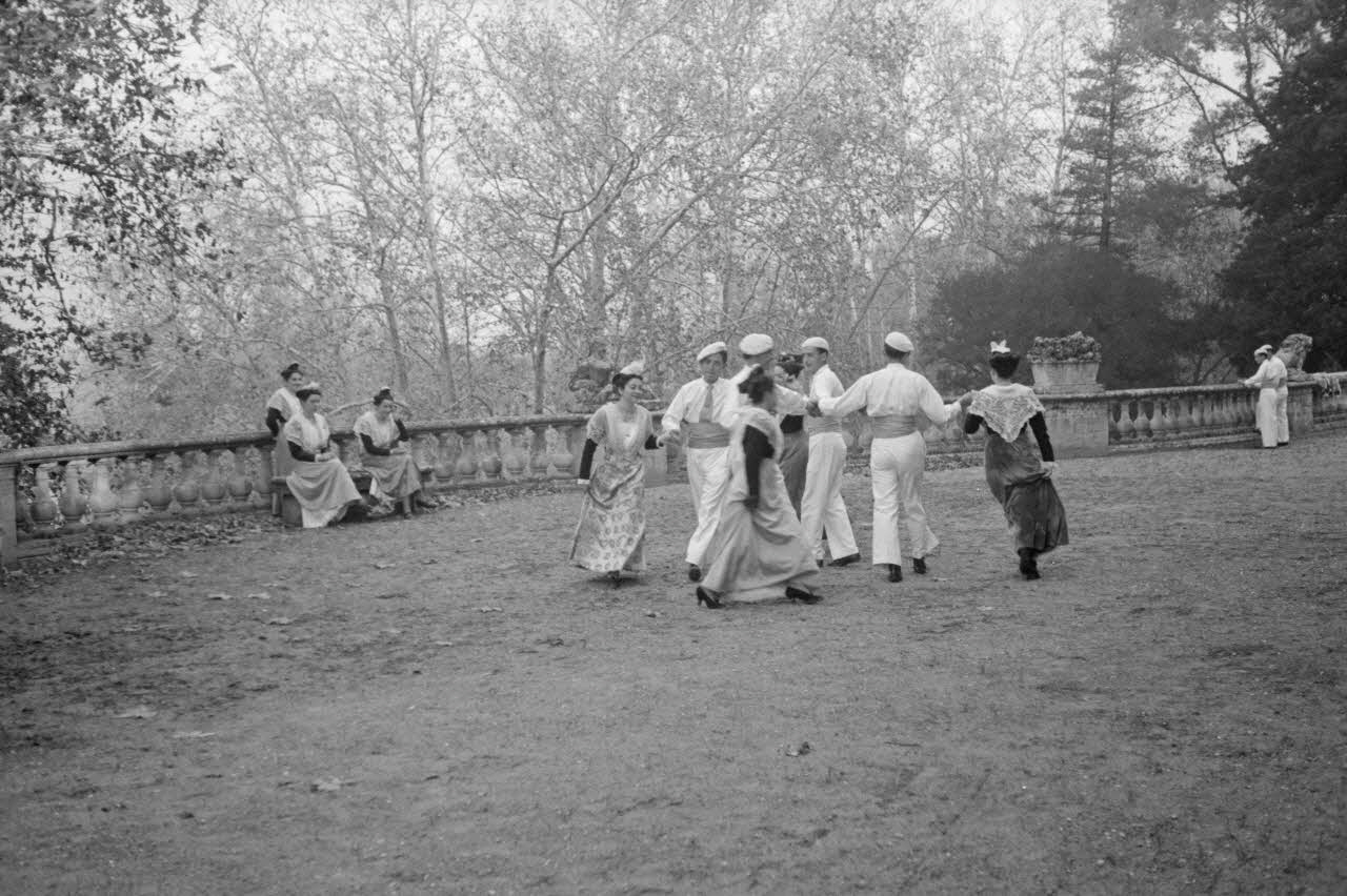 Marcel Maget photographie MNATP. Mission de Marcel Maget et André Varagnac en Provence (novembre 1938) Provence-Alpes-Côte d'Azur, France 1939/11/1 Ph.1939.1.616 Photo