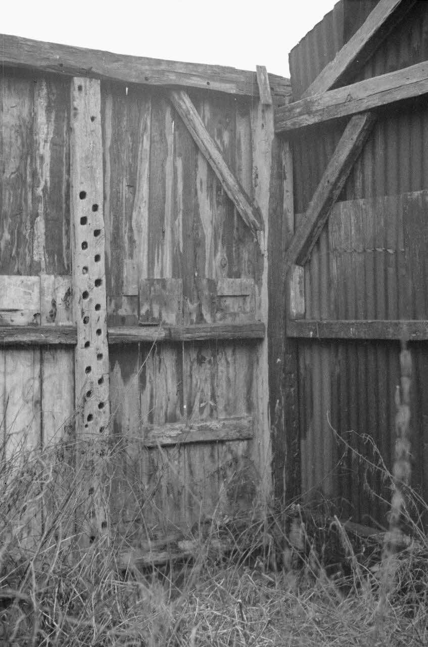 Heinz Lehmann photographie Route du Claon. Ruine d'une maison. Détail Champagne-Ardenne, France 1936/12/6 Ph.1936.1102 Photo