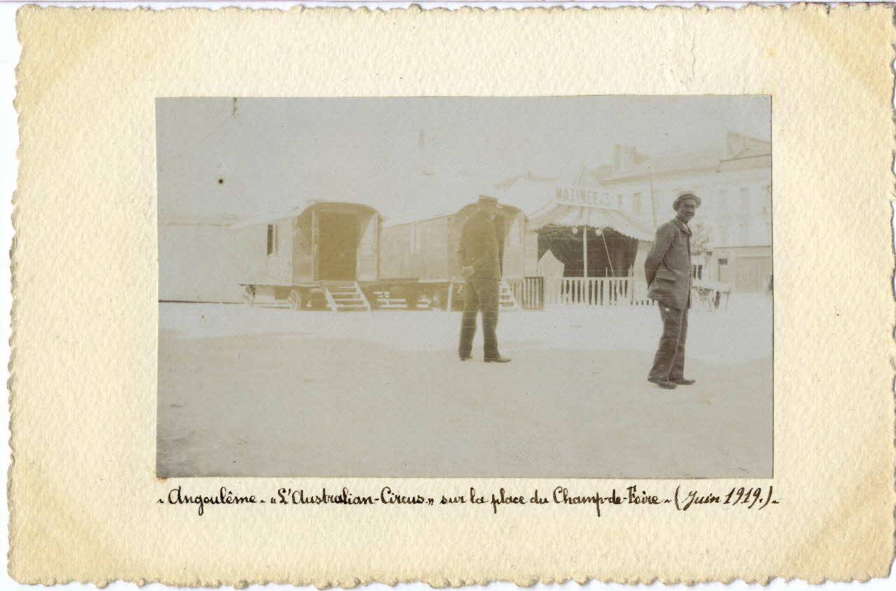 Anonyme photographie Album n°5 du fonds Soury Poitou-Charentes, France 1919/06/01 Sou.5.52.2 Photo
