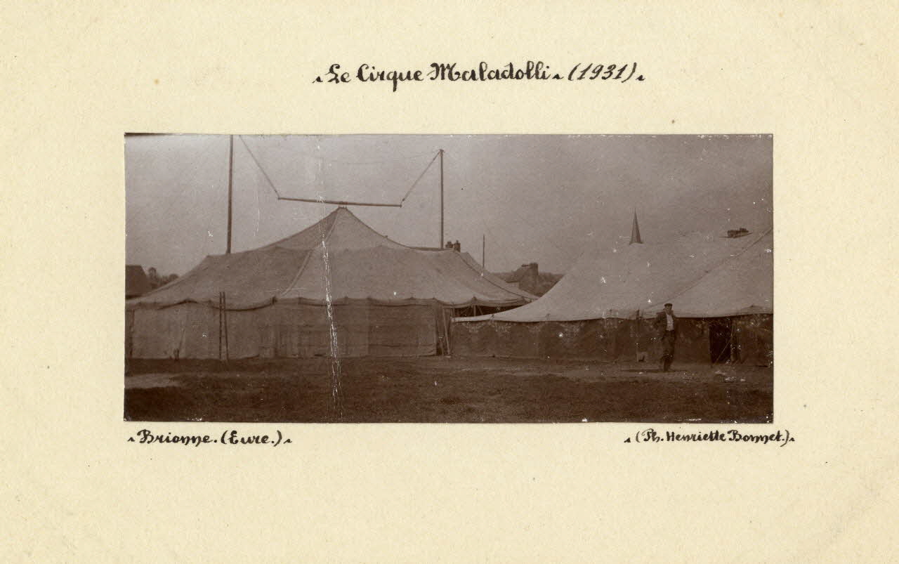 Henriette Bonnet photographie Album n°5 du fonds Soury Haute-Normandie, France 1931 Sou.5.55.2 Photo