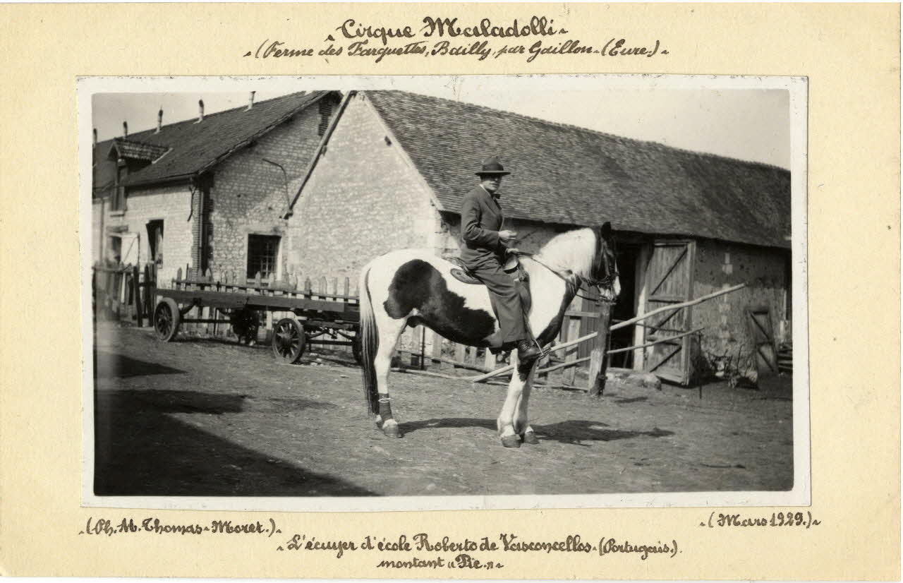 Thomas Moret photographie Album n°8 du fonds Soury Haute-Normandie, France 1934/03/01 Sou.8.63.1 Photo