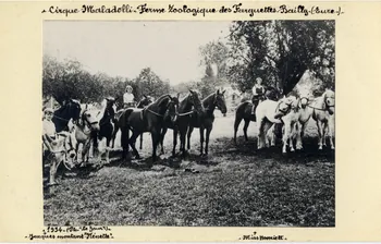 Le Jour photographie Album n°8 du fonds Soury Haute-Normandie, France 1934 Sou.8.64.1 Photo
