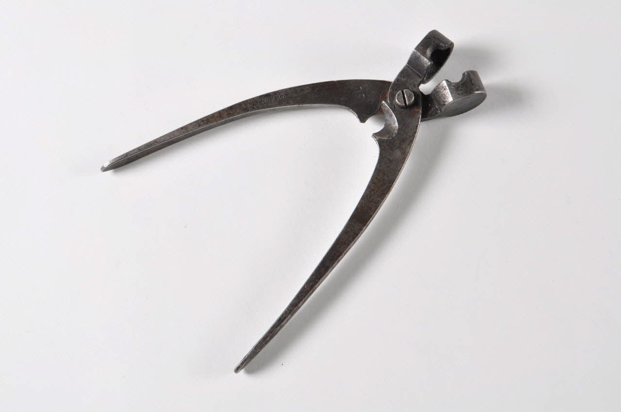 PINCE A FONDRE DES BALLES 1964.83.933 Photo Mucem