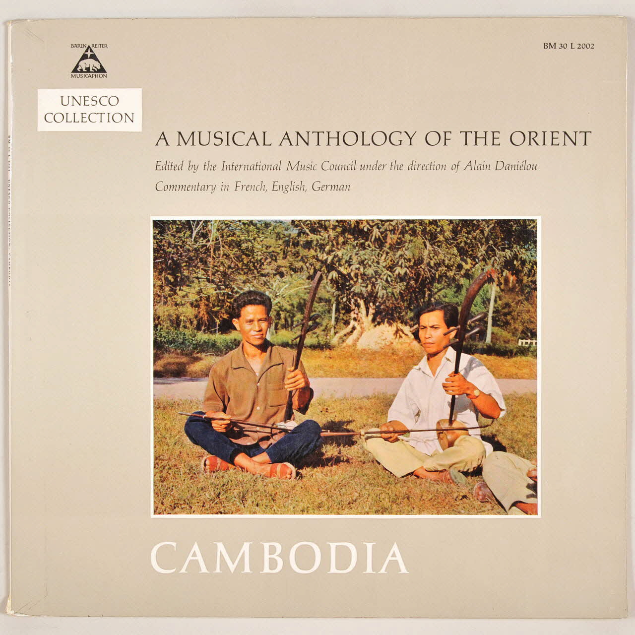 disque 33 tours La musique du Cambodge MUS1968.1.28-39 Photo