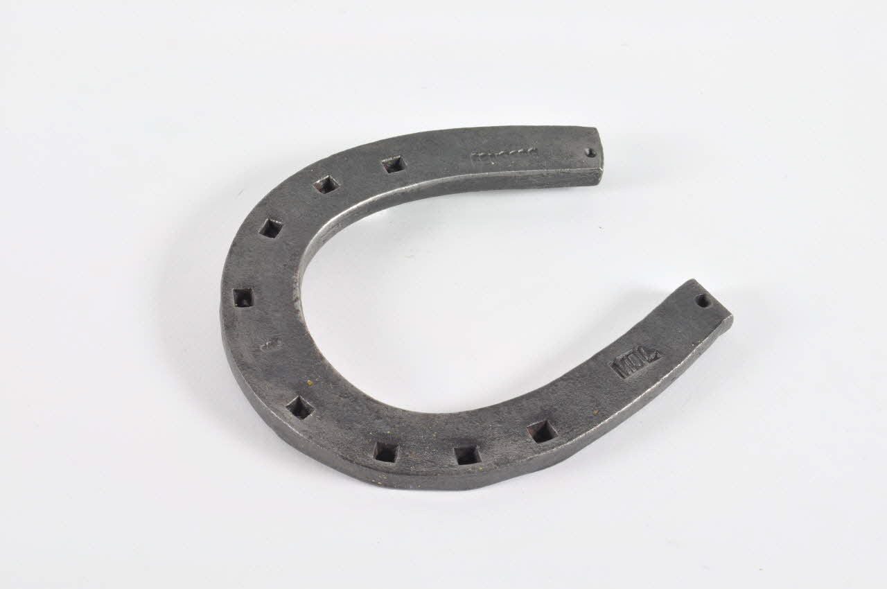 fer à cheval 1964.83.977 Photo Mucem