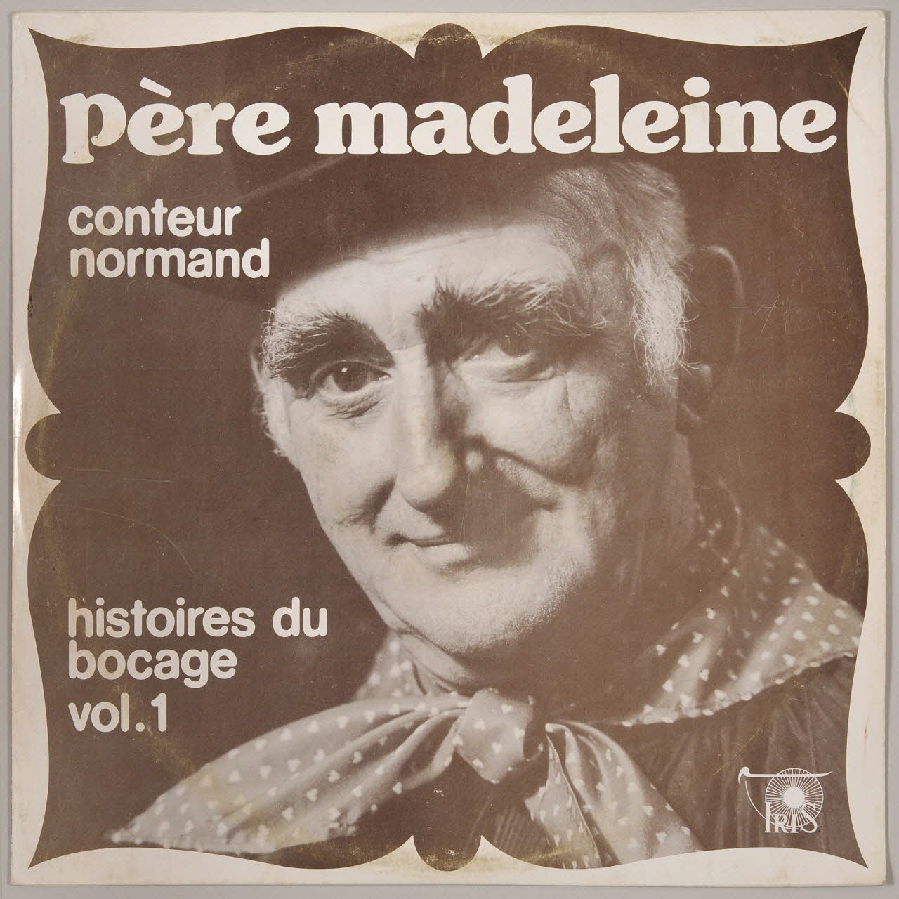 disque 33 tours Léon et ses suppositions MUS1979.22.1-10 Photo