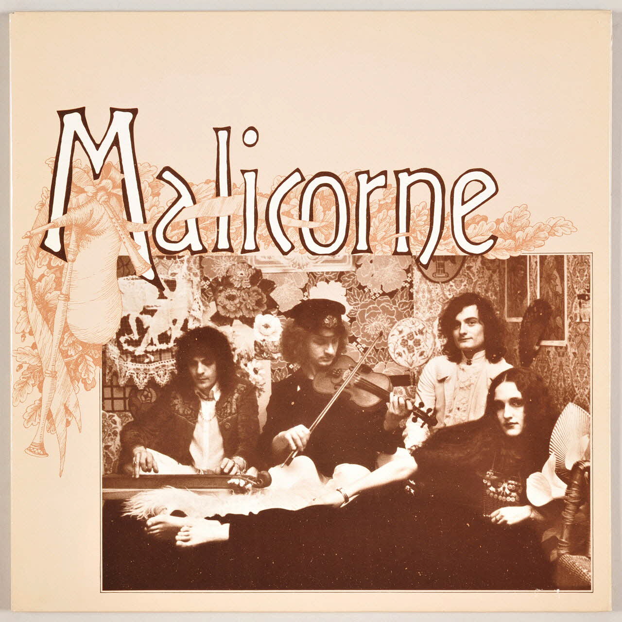 disque 33 tours La fille soldat MUS1980.18.351-361 Photo