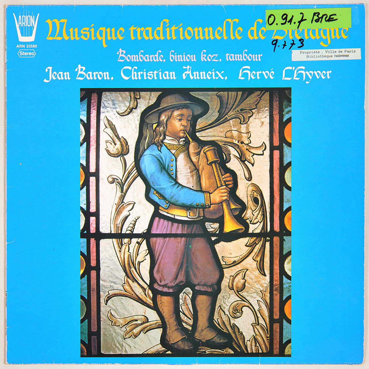 Claudine Mazéas ; Jean Baron ; Christian Anneix ; Hervé L'hiver ; L'hour Les Soeurs ; Claude Morel ; Jean-Marc Laisne ; Arion disque 33 tours Mélodie vannetaise 1980 MUS2011.3.105.1-2 Photo