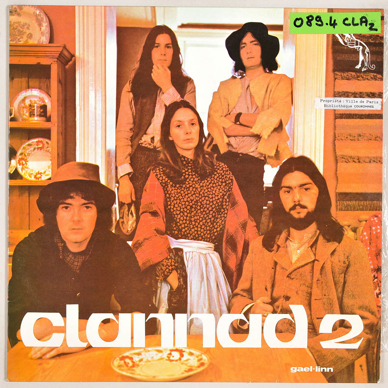 Philip A'cheoil ; Tarlach O'carolan ; Domhnall Mac Diarmada ; Peadar Breathnach ; Clannad; ; Maire Ni Bhraonain ; Ciaran O Braonain ; Pol O Braonain ; Noel O Dugain ; Padgraig O Dugain ; Disques Espérance; disque 33 tours Rince philib a'cheoil 1975 MUS2011.3.143.1-2 Photo