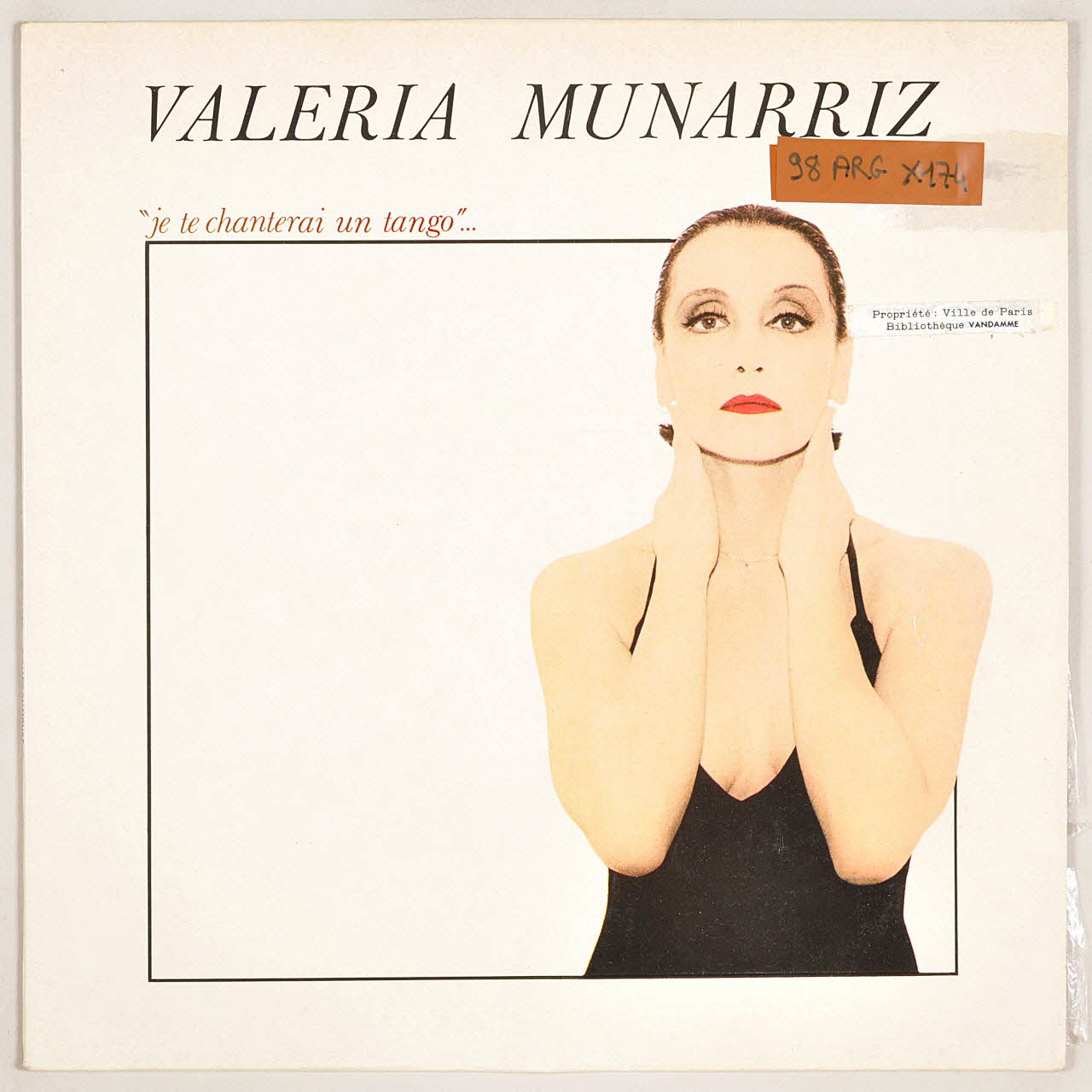 Angel Villoldo ; Atahualpa Yupanqui ; Enrique Cadicano ; Adolfo Taboada ; Alfredo Le Pera ; Mariano Mores ; Anibal Troilo ; Pablo Del Cerro ; Horacio Pardo ; Horacio Manzi ; Pascuale Contursi ; Santiago Rocca ; Carlos Gardel ; Homero Manzi ; J., De Ambrogio ; E.S. Discepolo ; C. Castillo ; Marambio Catan ; R. Risso ; Valeria Munarriz ; José Luis Castineiras De Dios ; Le Chant Du Monde disque 33 tours Sur 1977 MUS2011.3.156.1-2 Photo